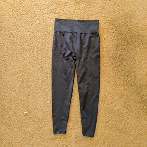 Like-New Fabletics SEAMLESS HIGH-WAISTED SOLID 7/8